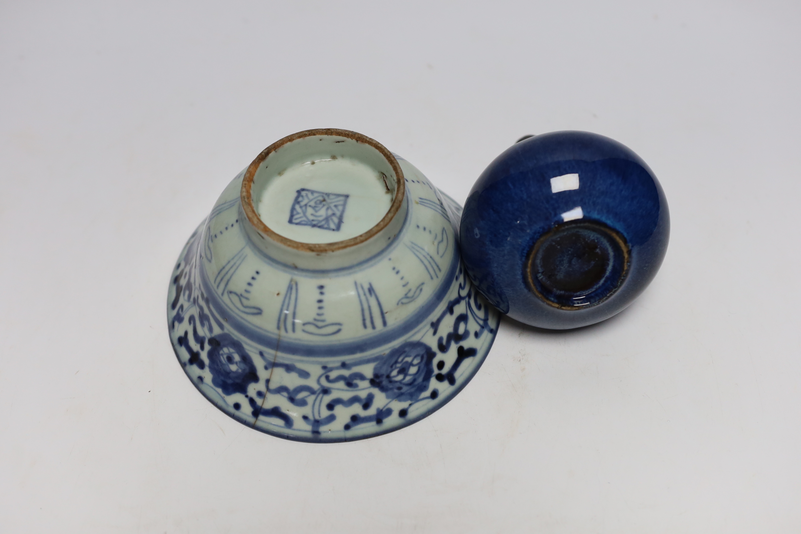 A Chinese blue and white bowl and a vase, largest 17cm in diameter